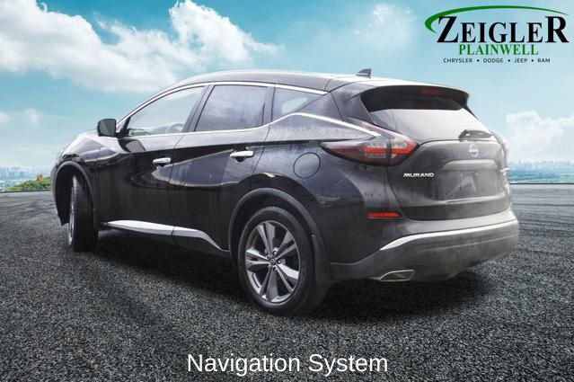 Used 2023 Nissan Murano Platinum image 2