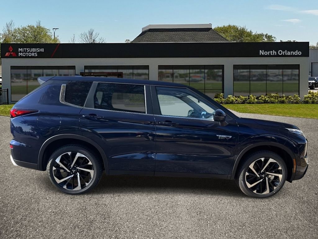 New 2025 Mitsubishi Outlander SE AWD/4WD image 3