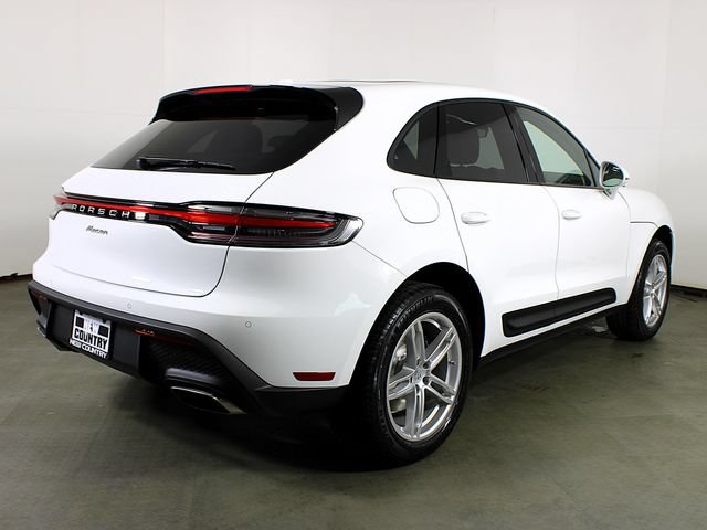 New 2026 Porsche Macan AWD/4WD image 7