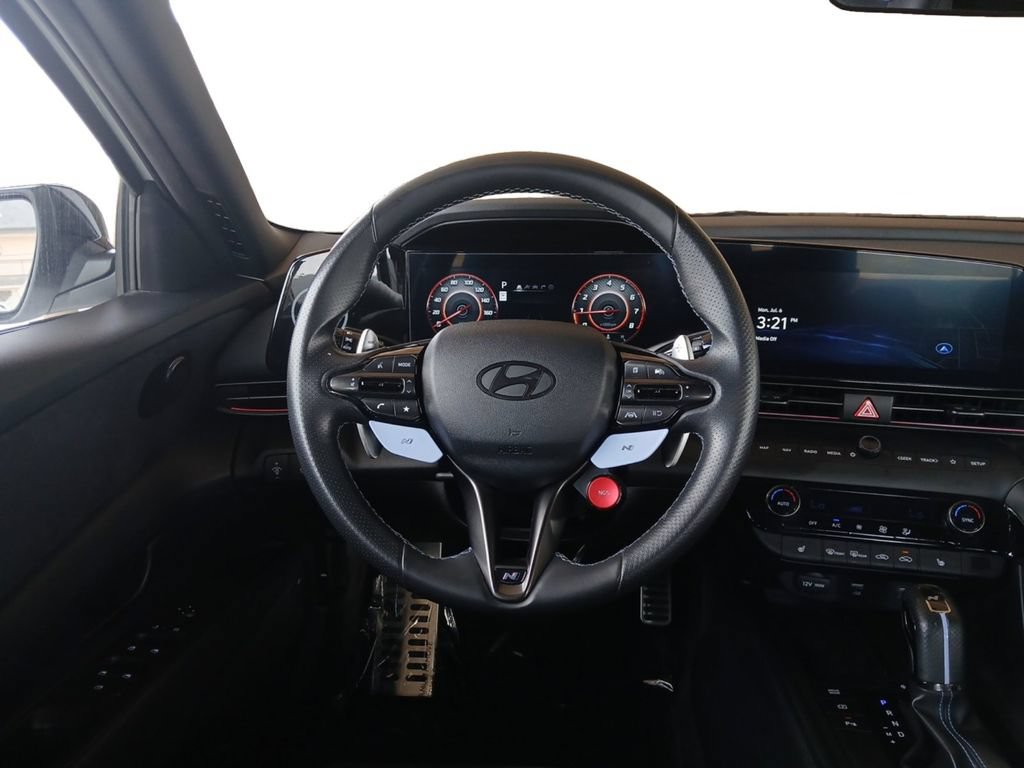 Used 2025 Hyundai Elantra N FWD image 12