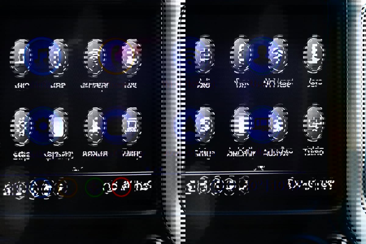 Used 2023 Chevrolet Silverado 3500 LTZ w/ LTZ Convenience Package image 39