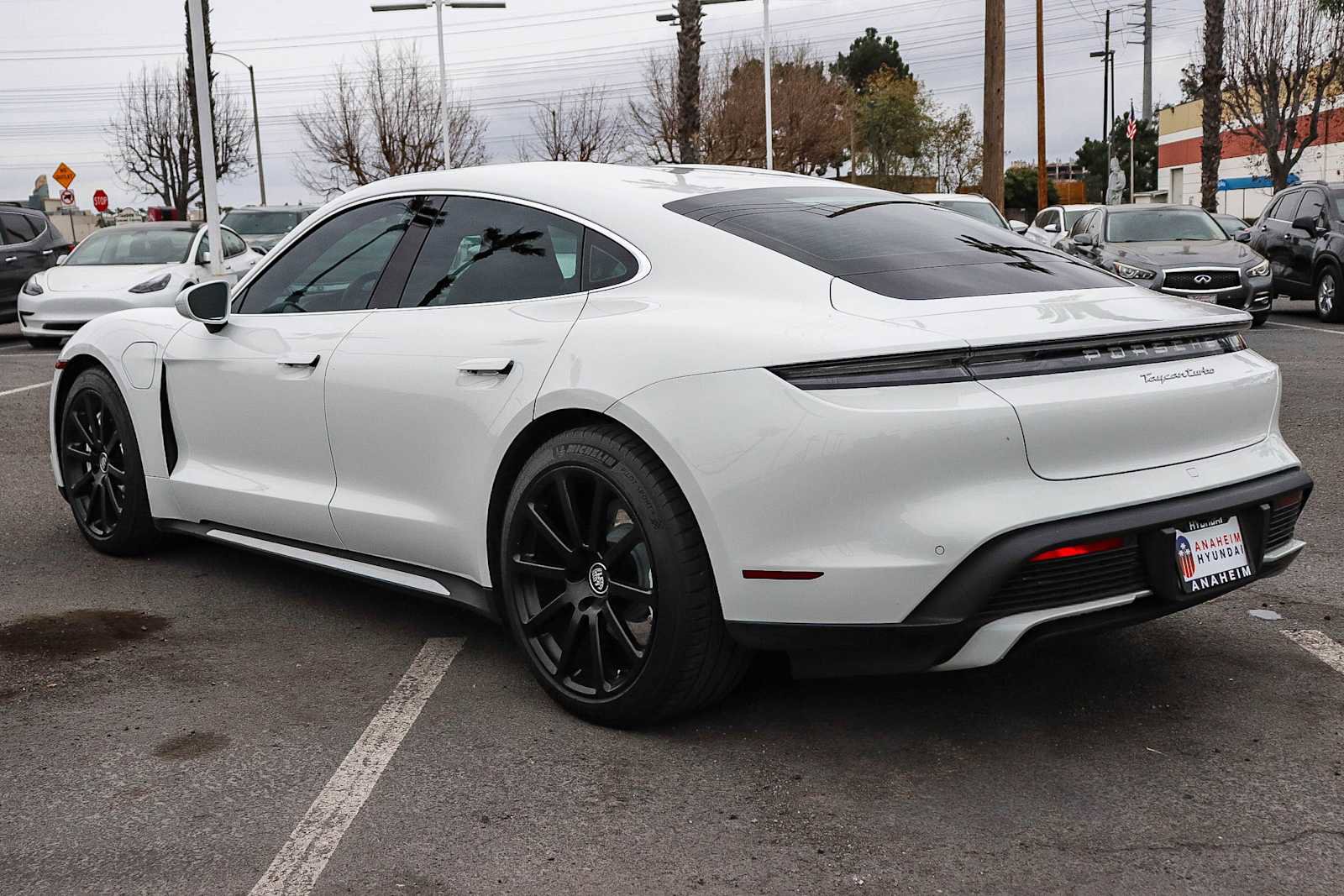 Used 2021 Porsche Taycan Turbo image 6