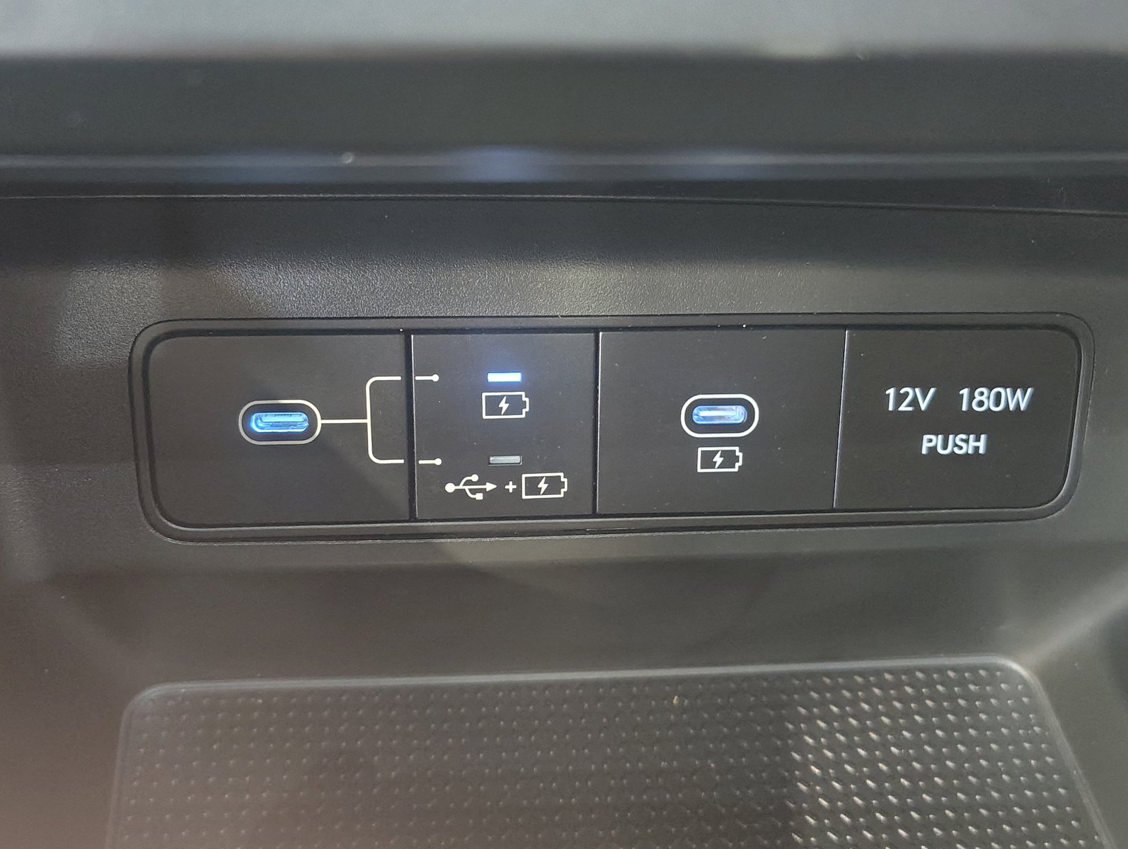 Certified 2025 Hyundai Tucson SE AWD/4WD image 12