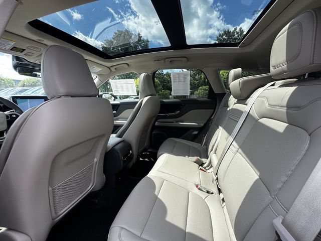 Certified 2023 Lincoln Corsair AWD w/ Equipment Group 101A image 18