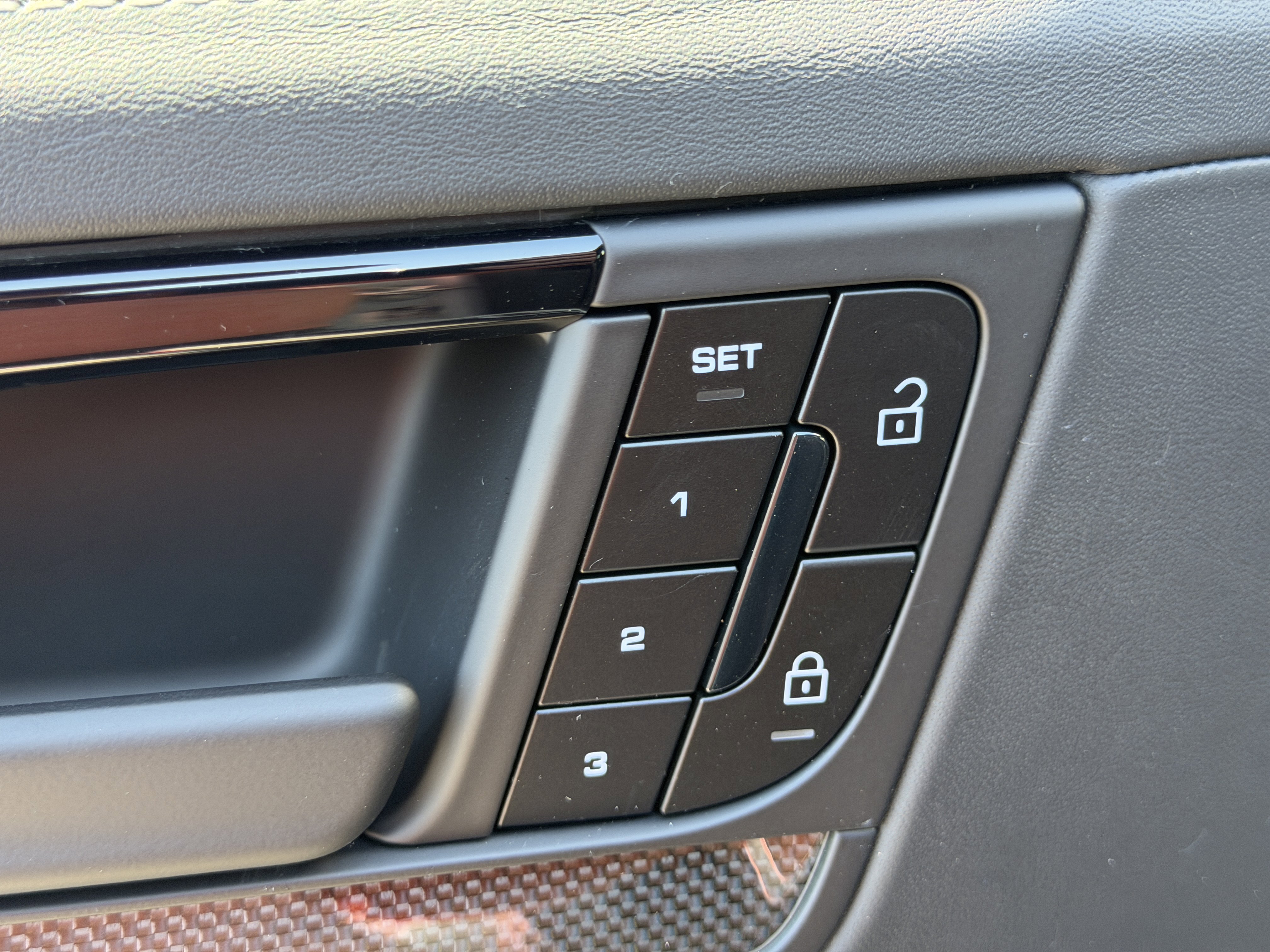 New 2026 Porsche Cayenne GTS image 23