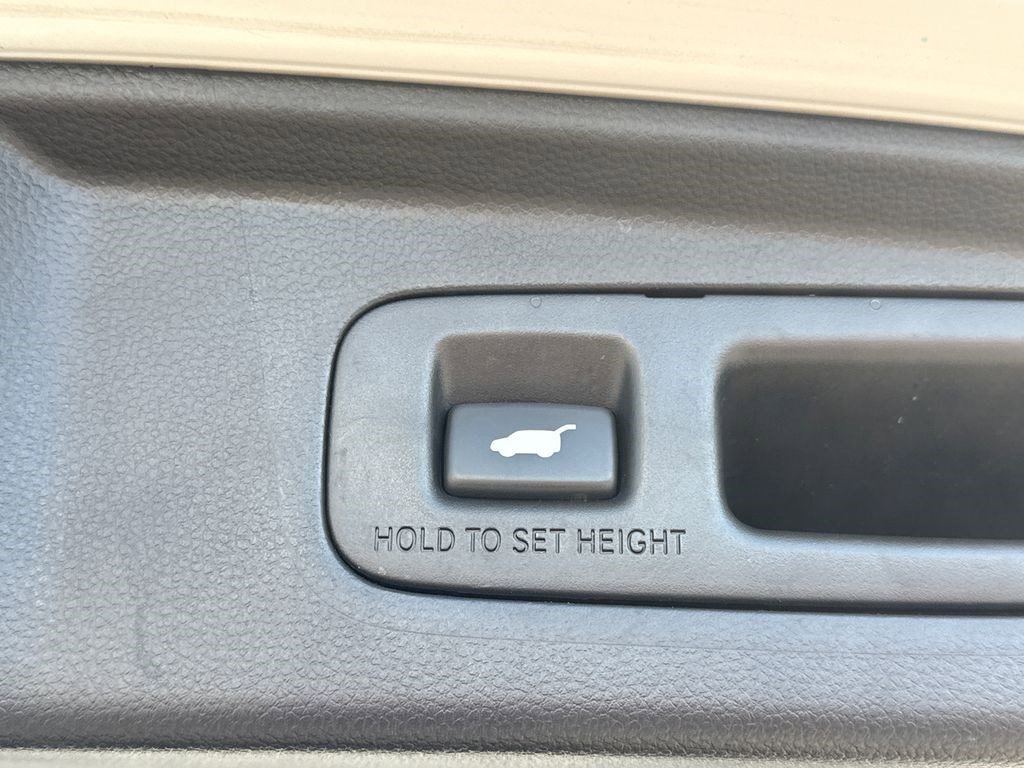 Certified 2023 Honda CR-V EX-L image 17