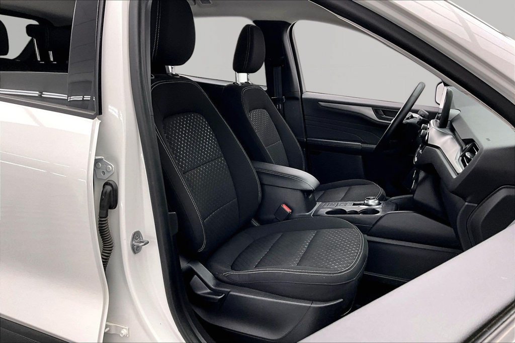 Certified 2023 Ford Escape Active w/ Cold Weather Package FWD image 7