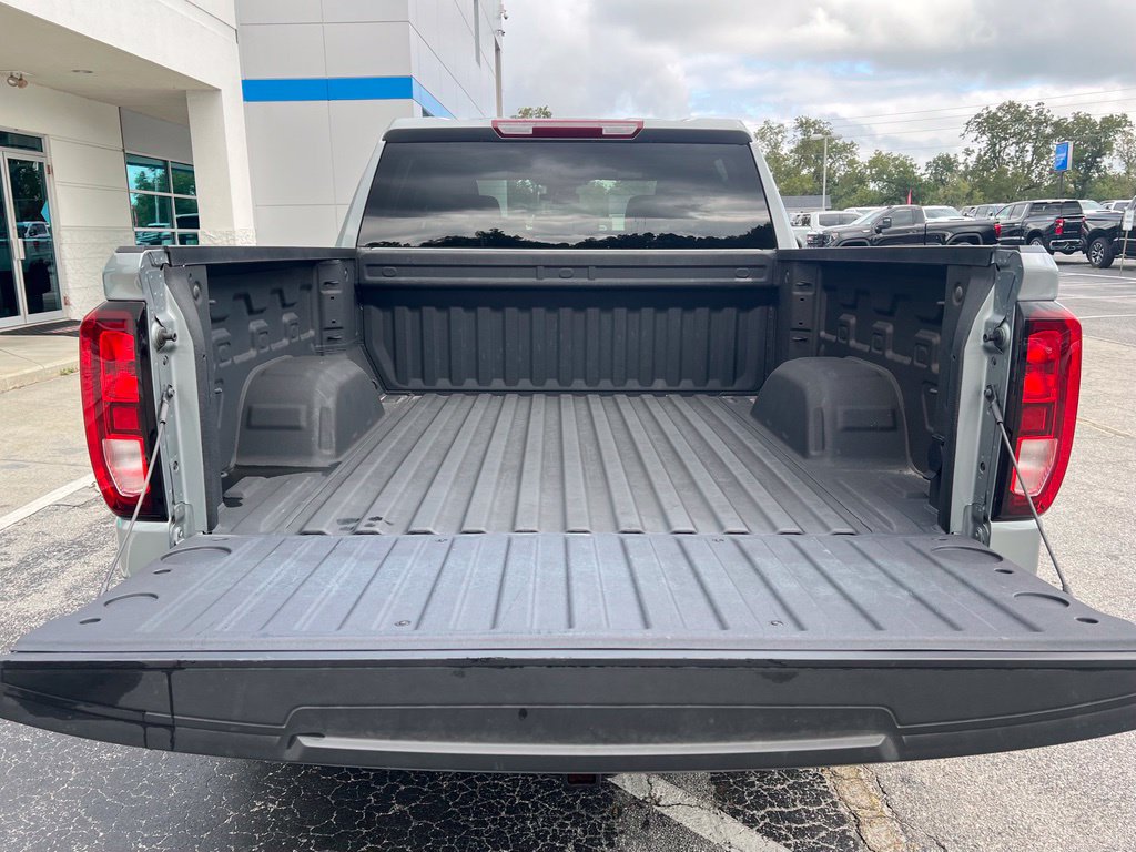 Used 2026 GMC Sierra 1500 SLE w/ X31 Off-Road Package AWD/4WD image 10