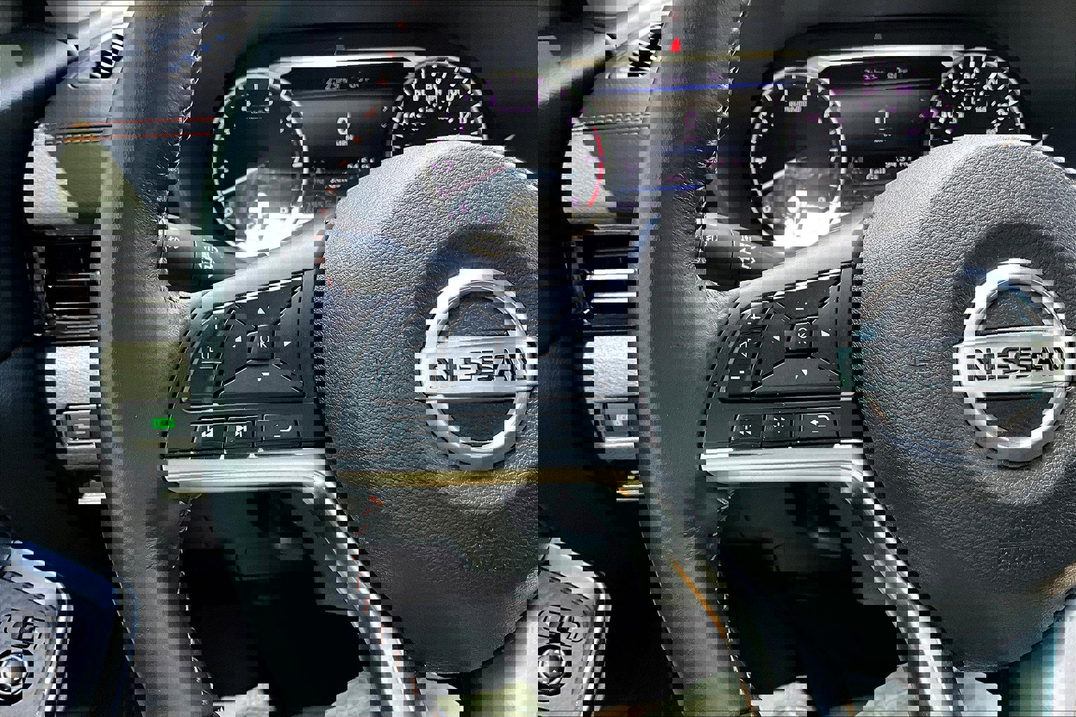 Used 2023 Nissan Sentra SR w/ Midnight Edition Package image 19