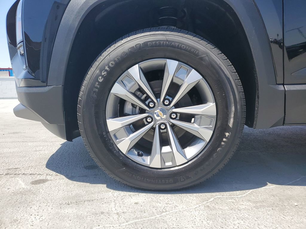 New 2026 Chevrolet Equinox LT w/ Safety and Technology Package FWD image 7