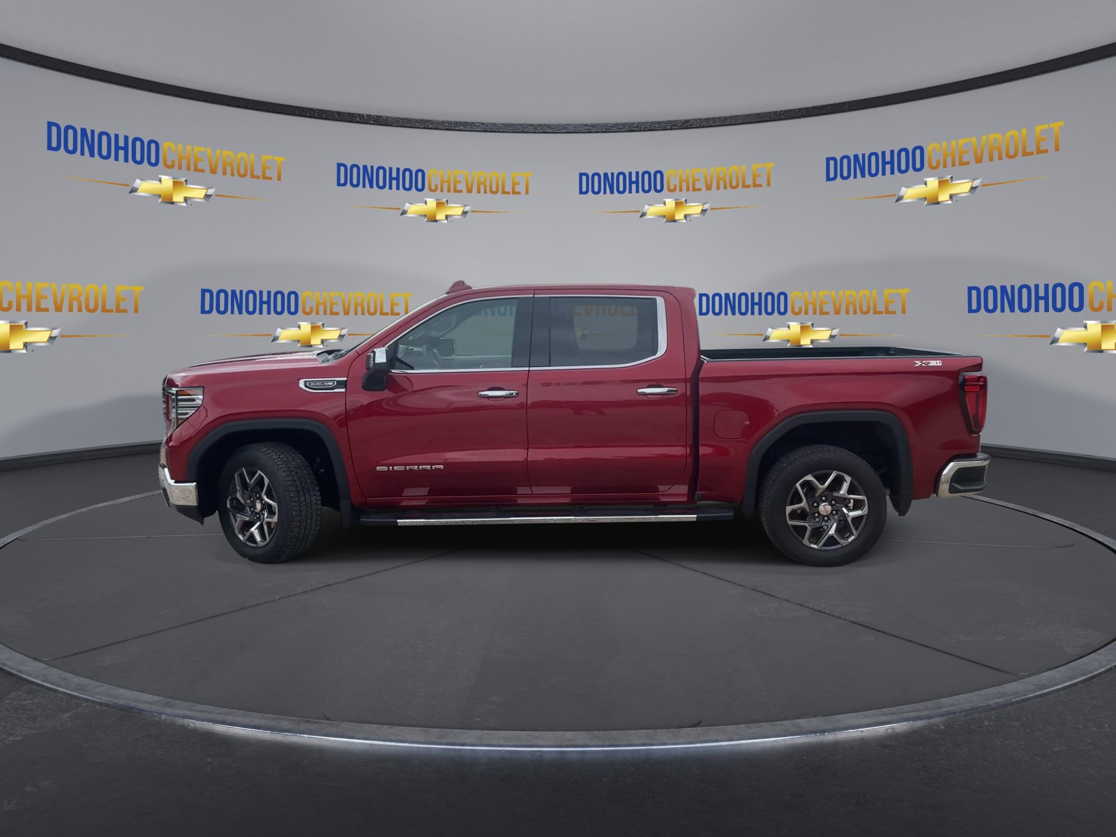 Used 2026 GMC Sierra 1500 SLT w/ SLT Premium Plus Package AWD/4WD image 5