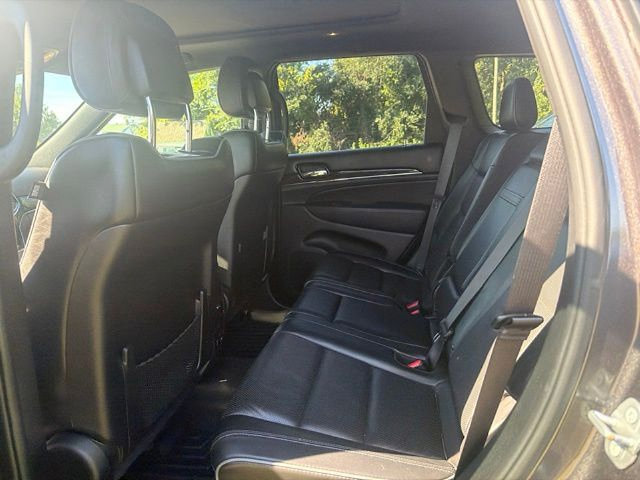 Used 2019 Jeep Grand Cherokee Overland AWD/4WD image 8
