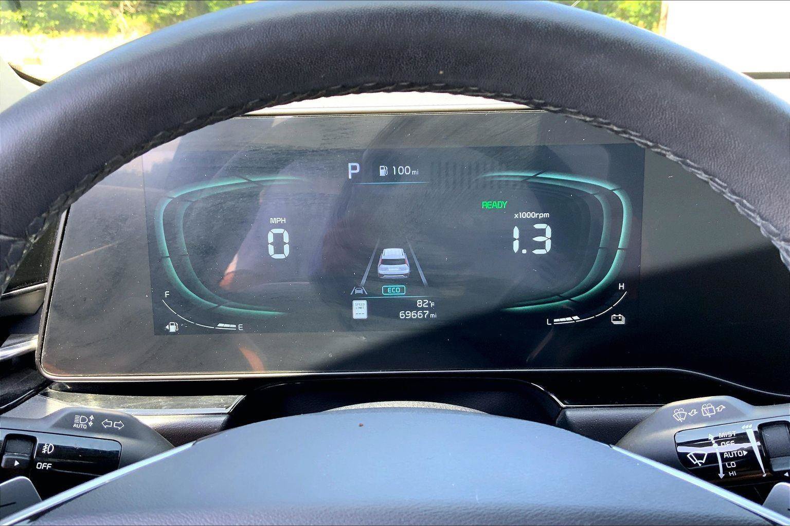 Used 2023 Kia Niro SX Touring FWD image 18