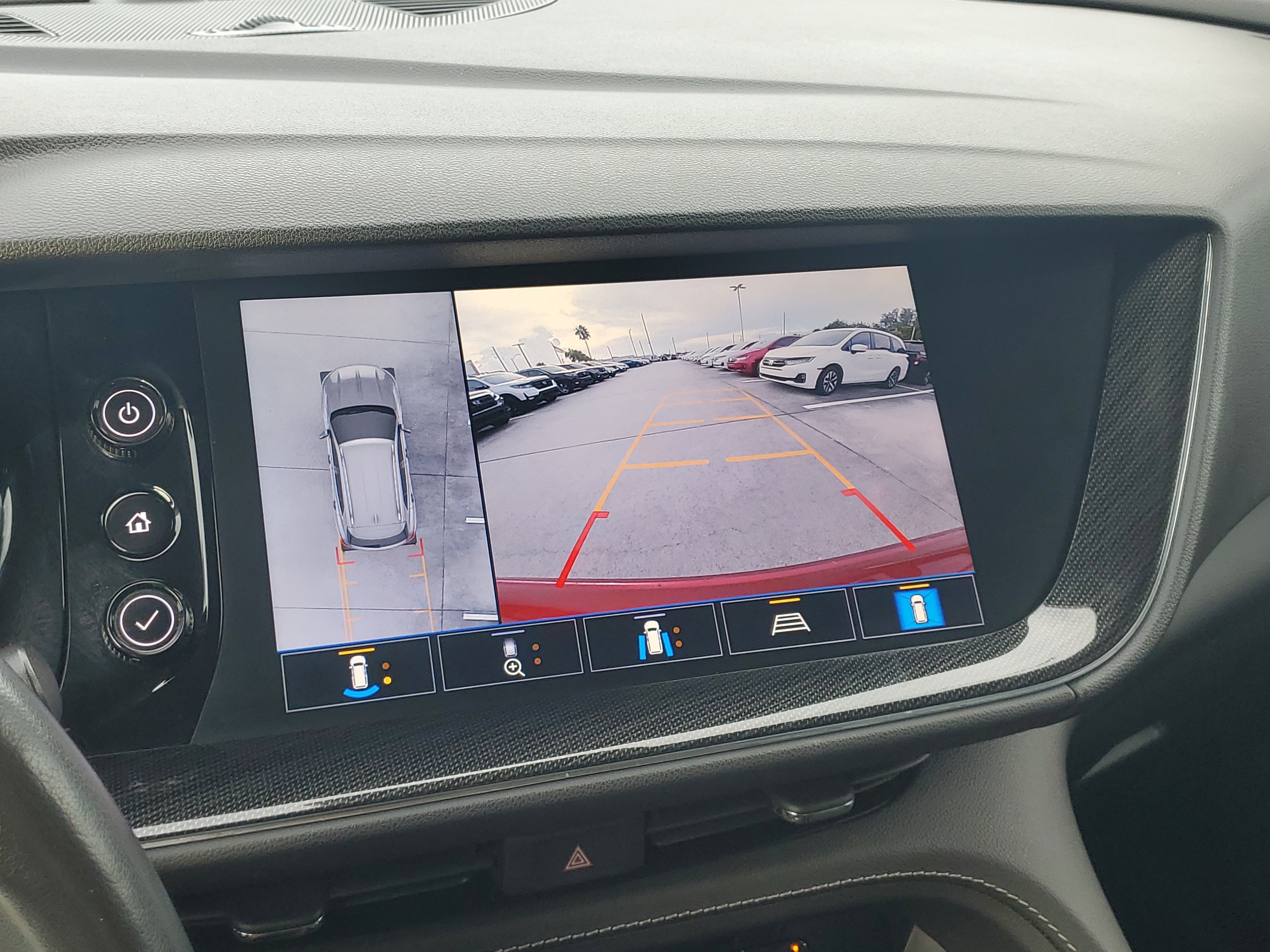Used 2021 Buick Envision Essence w/ Technology Package I FWD image 26
