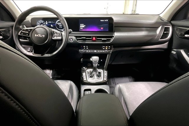 Used 2026 Kia Seltos SX w/ SX Sunroof Package AWD/4WD image 15