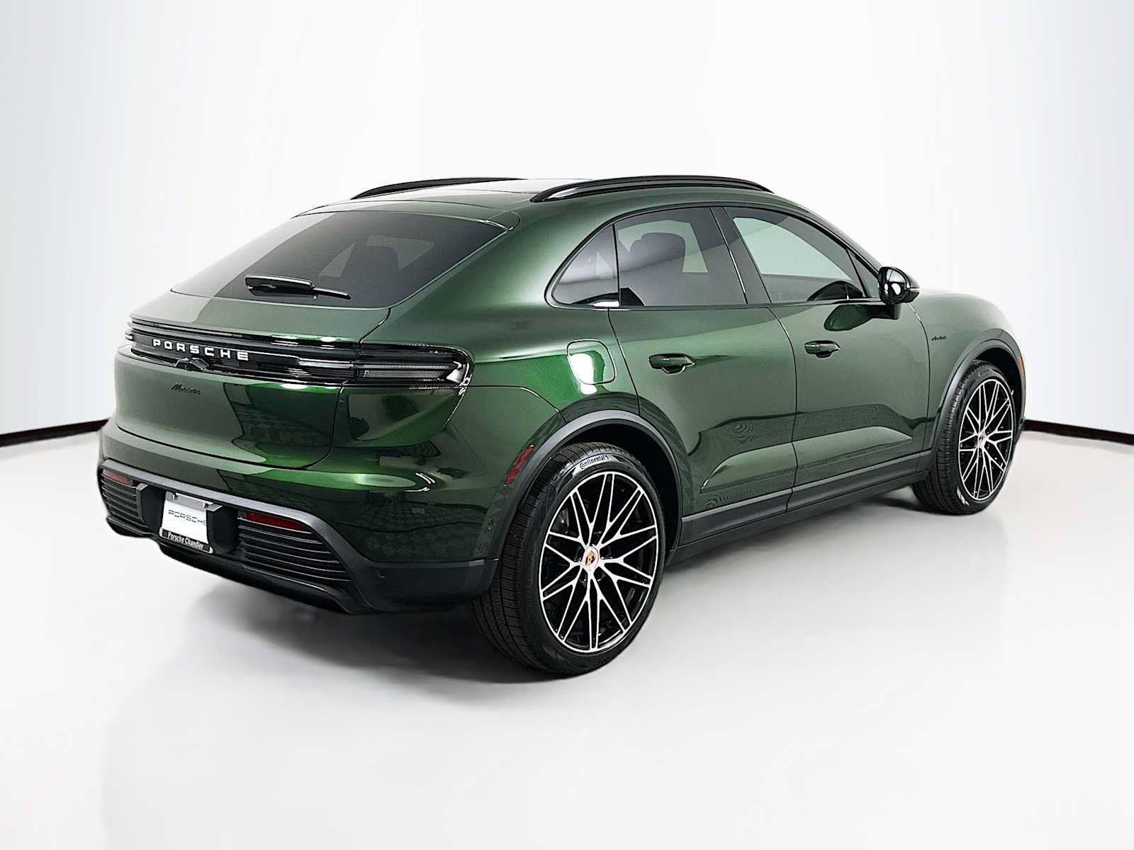 New 2026 Porsche Macan Electric RWD image 9