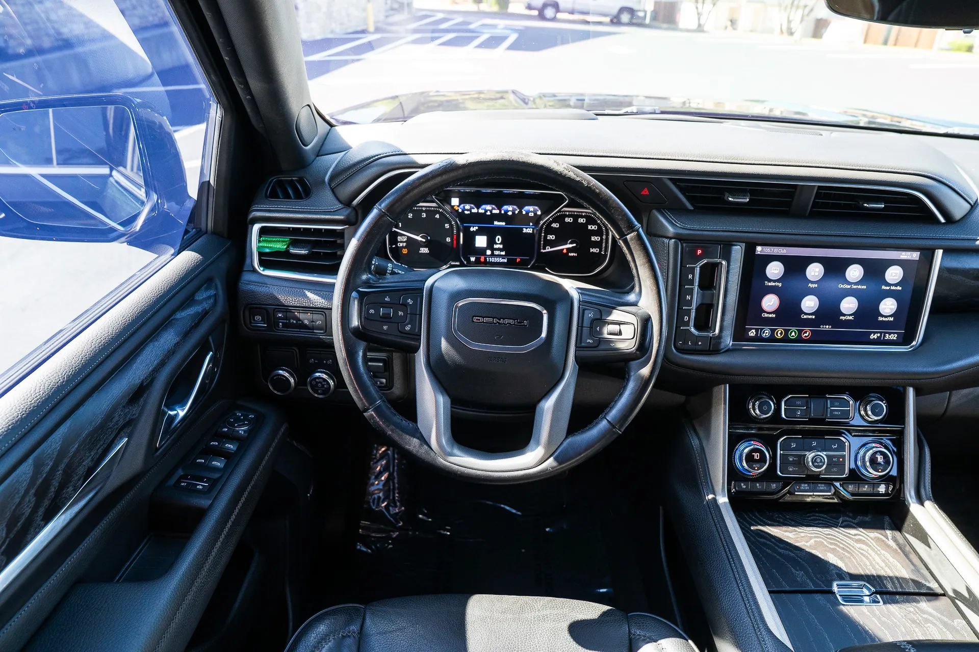 Used 2021 GMC Yukon XL Denali w/ Denali Premium Package RWD image 35