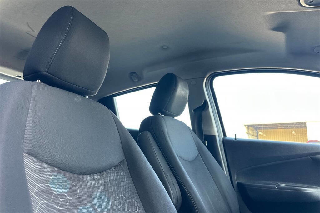 Used 2016 Chevrolet Spark LS image 17