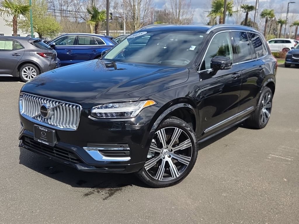 Certified 2025 Volvo XC90 T8 Ultra w/ Protection Package Premier image 1