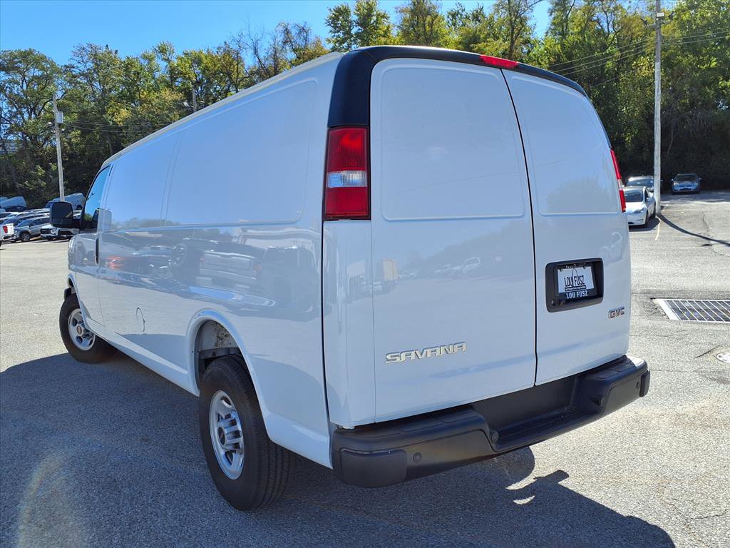 New 2025 GMC Savana 2500 Extended w/ Driver Convenience Package RWD image 24