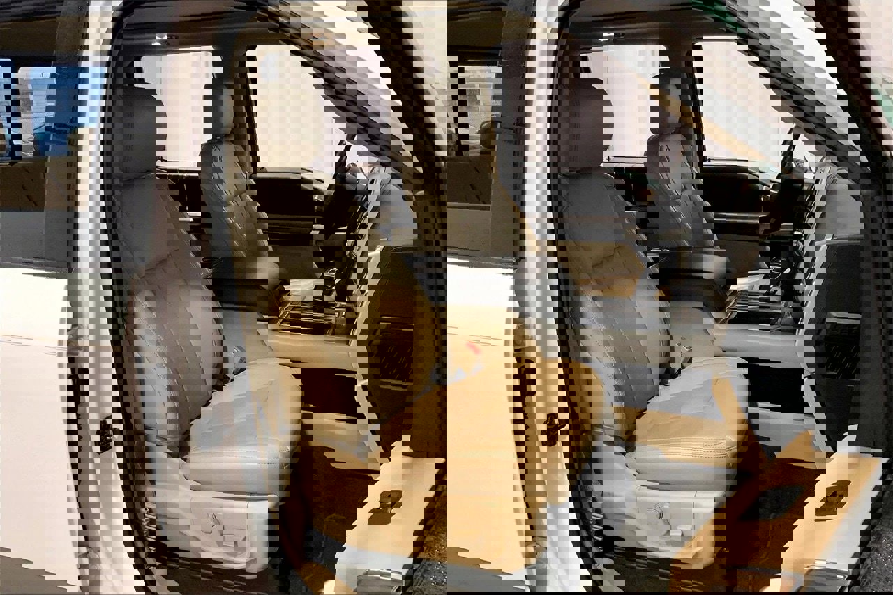 Used 2019 Ford F150 Lariat w/ Equipment Group 502A Luxury image 16