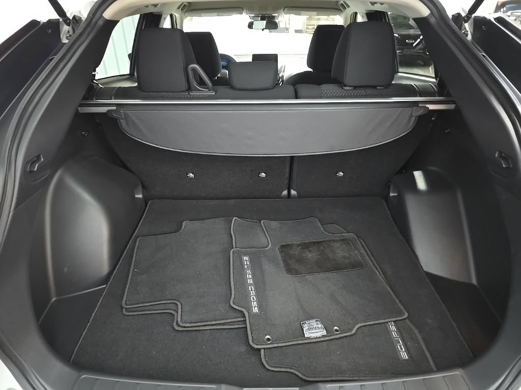 Used 2024 Mitsubishi Eclipse Cross LE AWD/4WD image 11