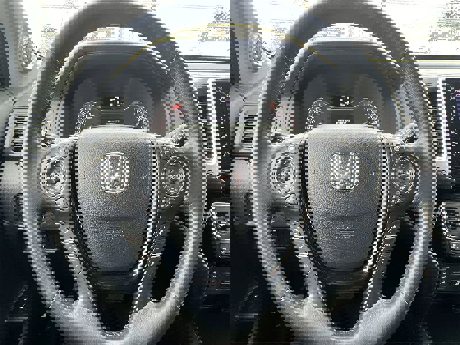 Used 2017 Honda Pilot Touring image 22