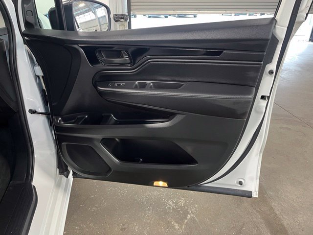 Used 2025 Honda Odyssey Touring image 13