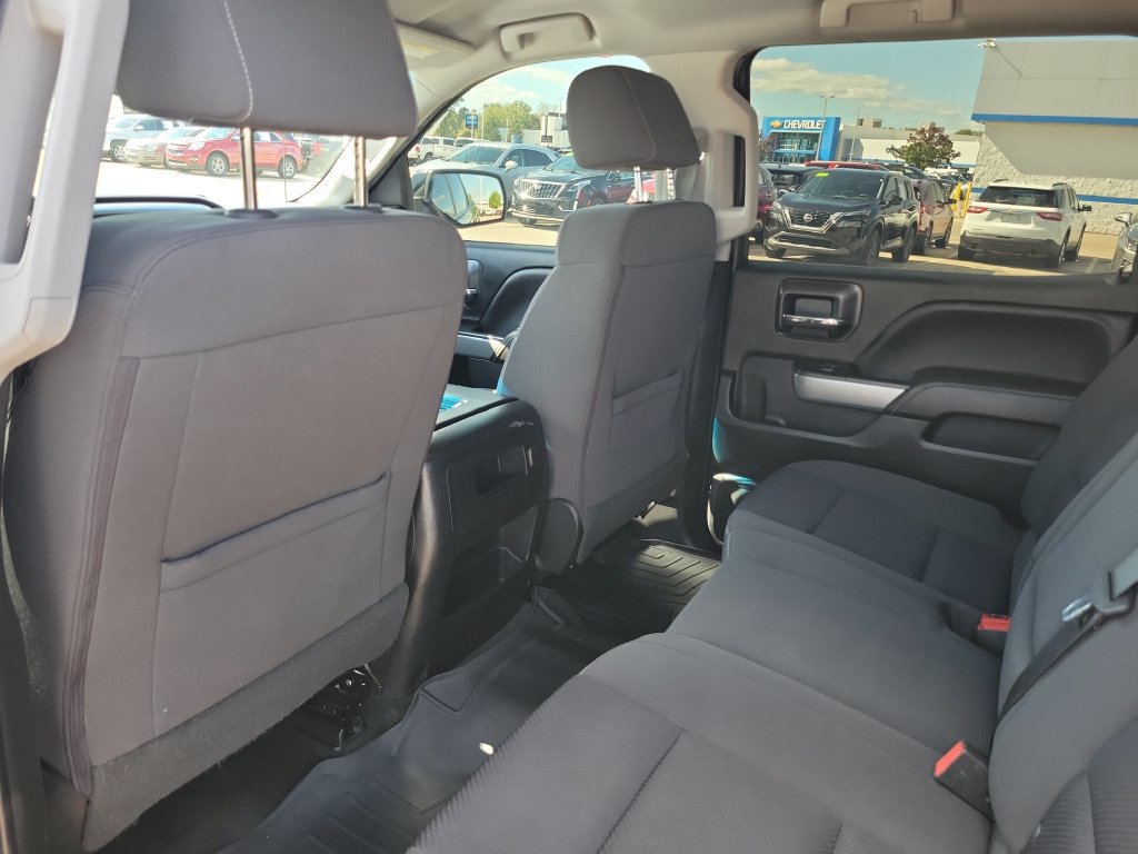 Used 2018 Chevrolet Silverado 1500 LT w/ All Star Edition AWD/4WD image 30