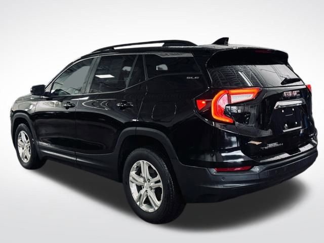 Used 2022 GMC Terrain SLE w/ Driver Convenience Package image 9
