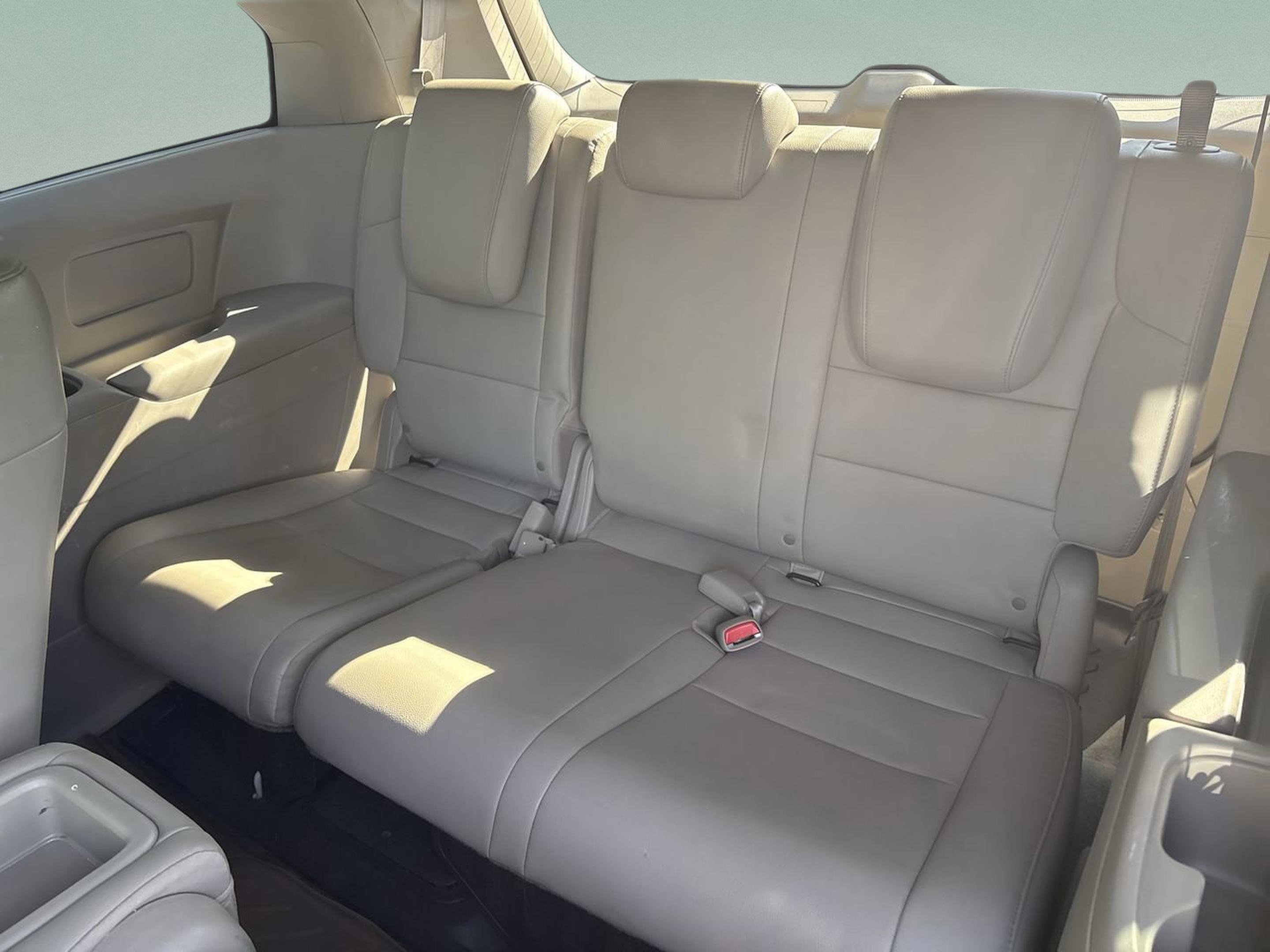Used 2015 Honda Odyssey EX-L image 19