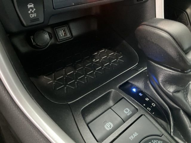 Used 2023 Toyota RAV4 XLE AWD/4WD image 13