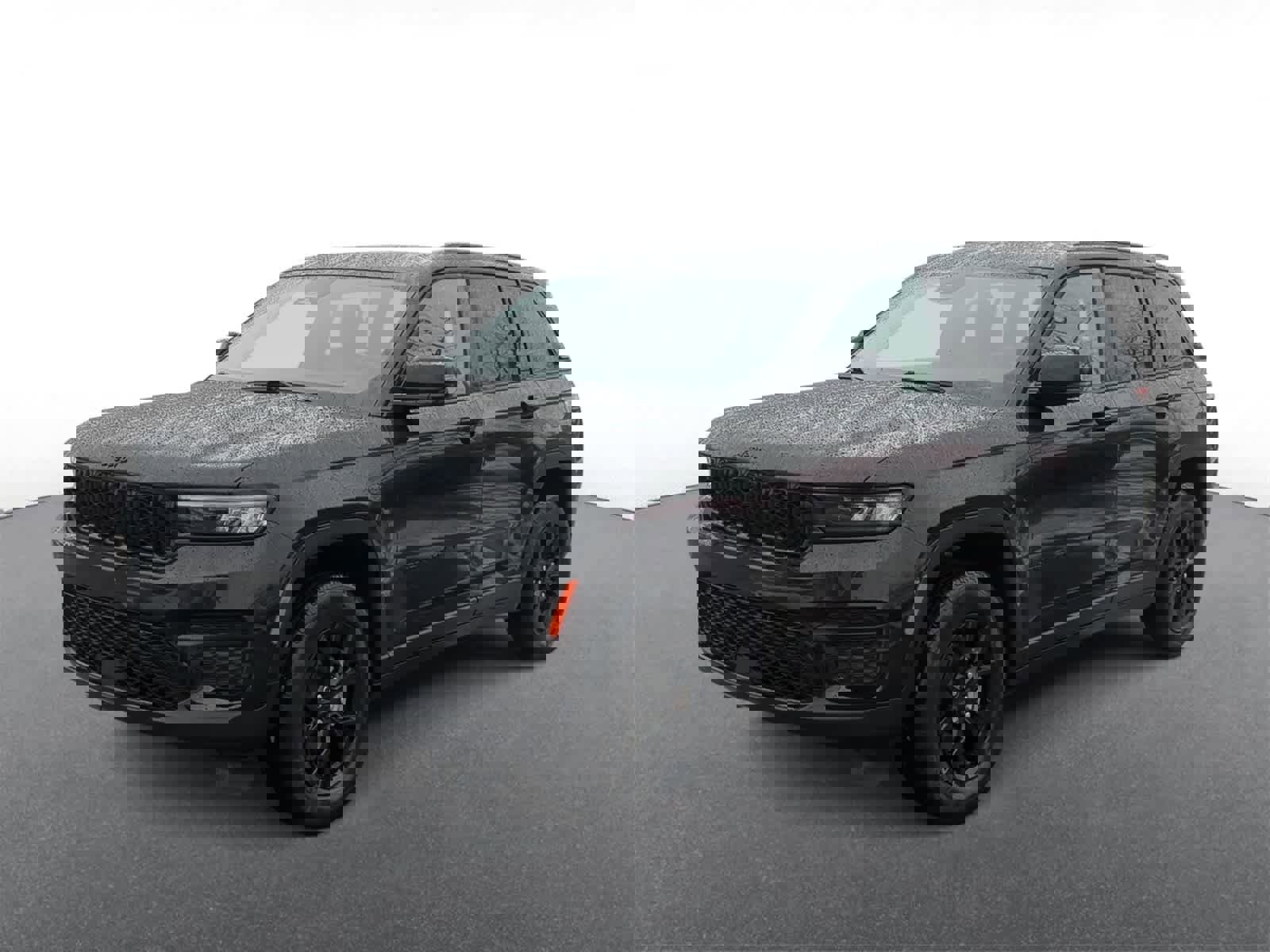 Used 2024 Jeep Grand Cherokee Altitude image 4