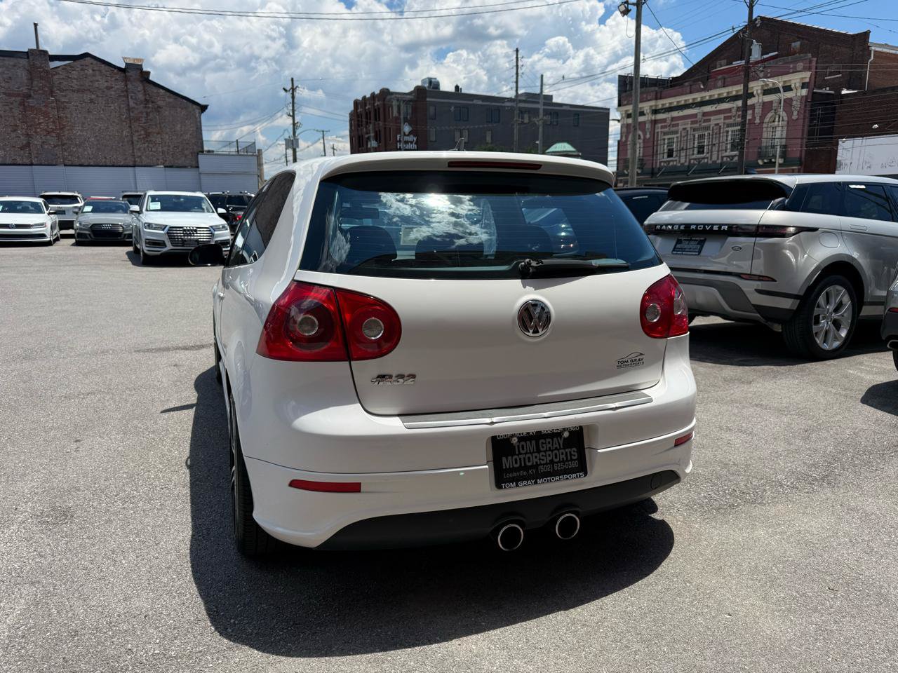 Used 2008 Volkswagen R32 AWD/4WD image 4