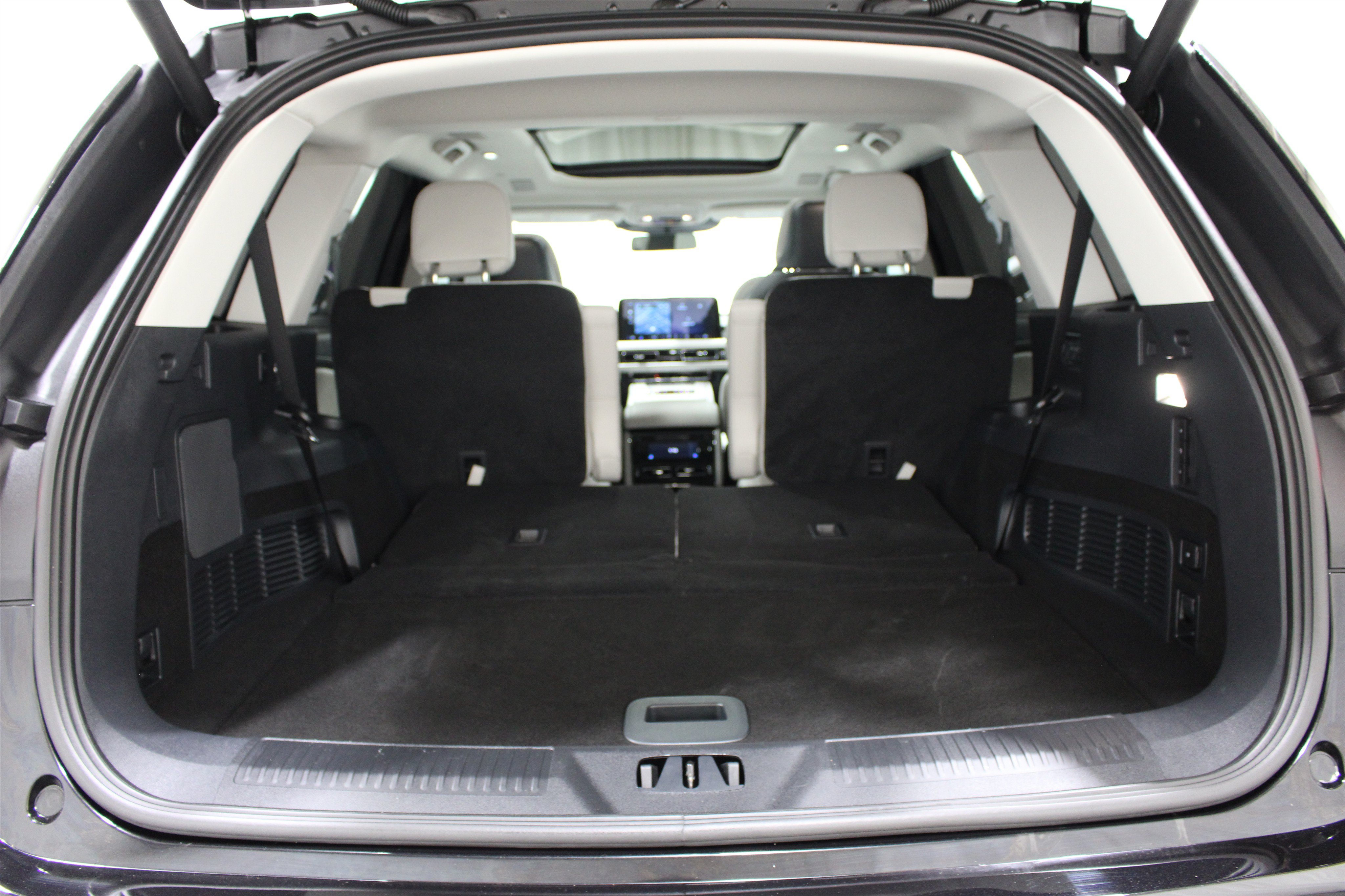Certified 2026 Lincoln Aviator Reserve AWD/4WD image 25