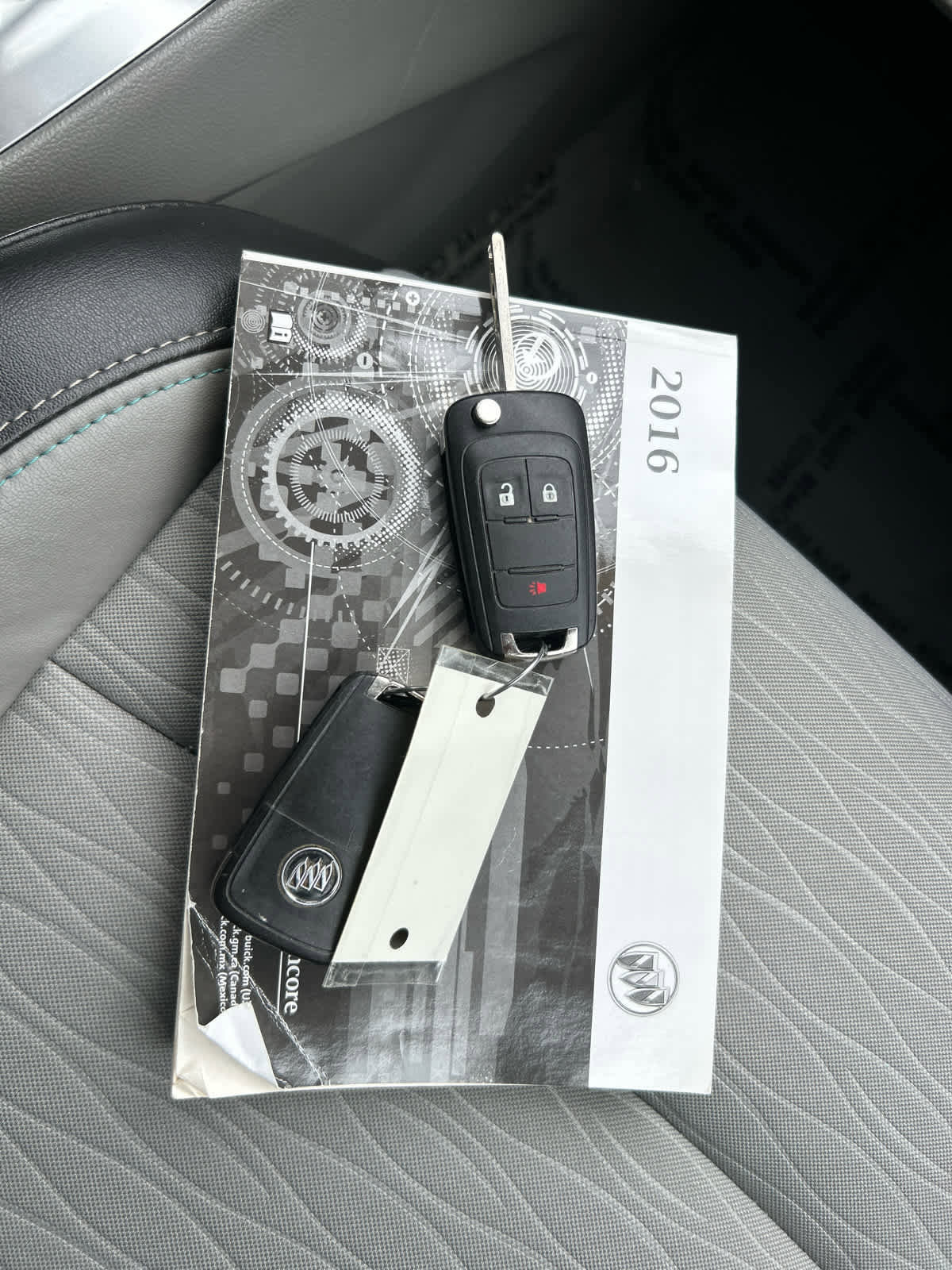 Used 2016 Buick Encore FWD image 20