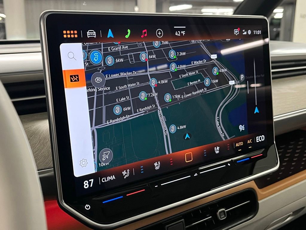 Used 2025 Volkswagen ID. Buzz 1st Edition image 31