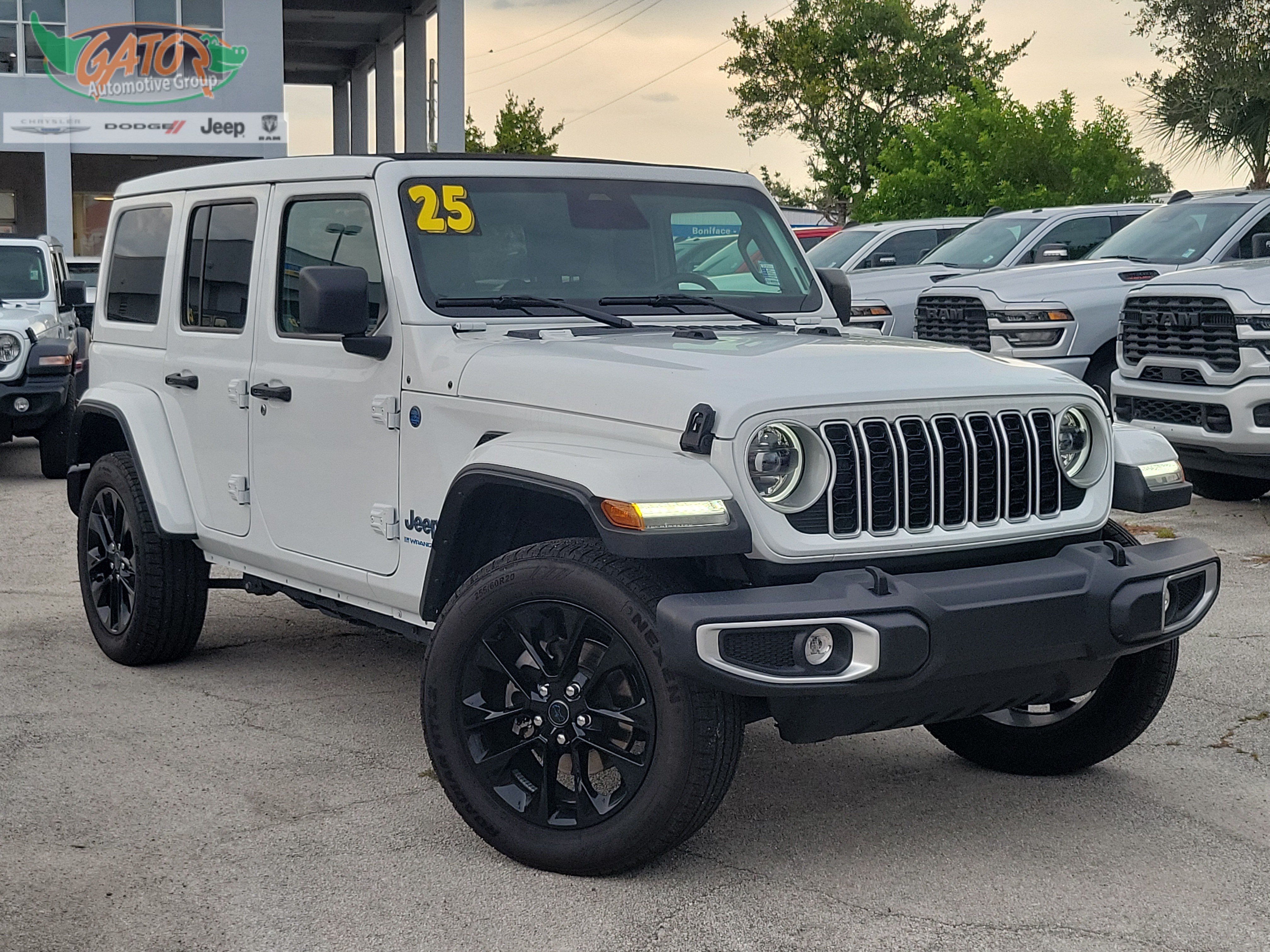 Used 2025 Jeep Wrangler Unlimited Sahara w/ Safety Group