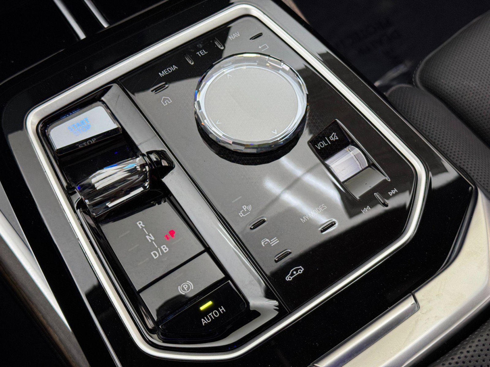 Used 2024 BMW i7 eDrive50 w/ M Sport Package image 34