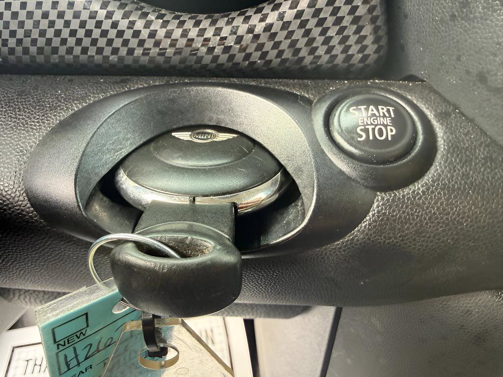 Used 2013 MINI Cooper S image 16