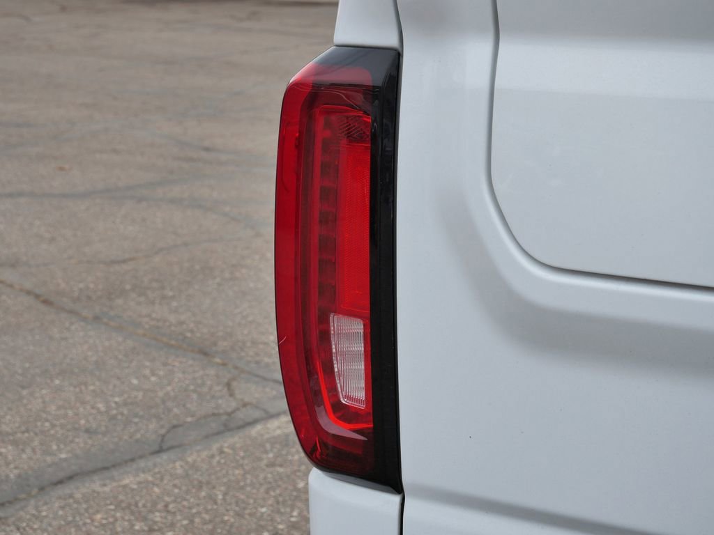 Used 2021 GMC Sierra 3500 AT4 w/ AT4 Preferred Package image 9