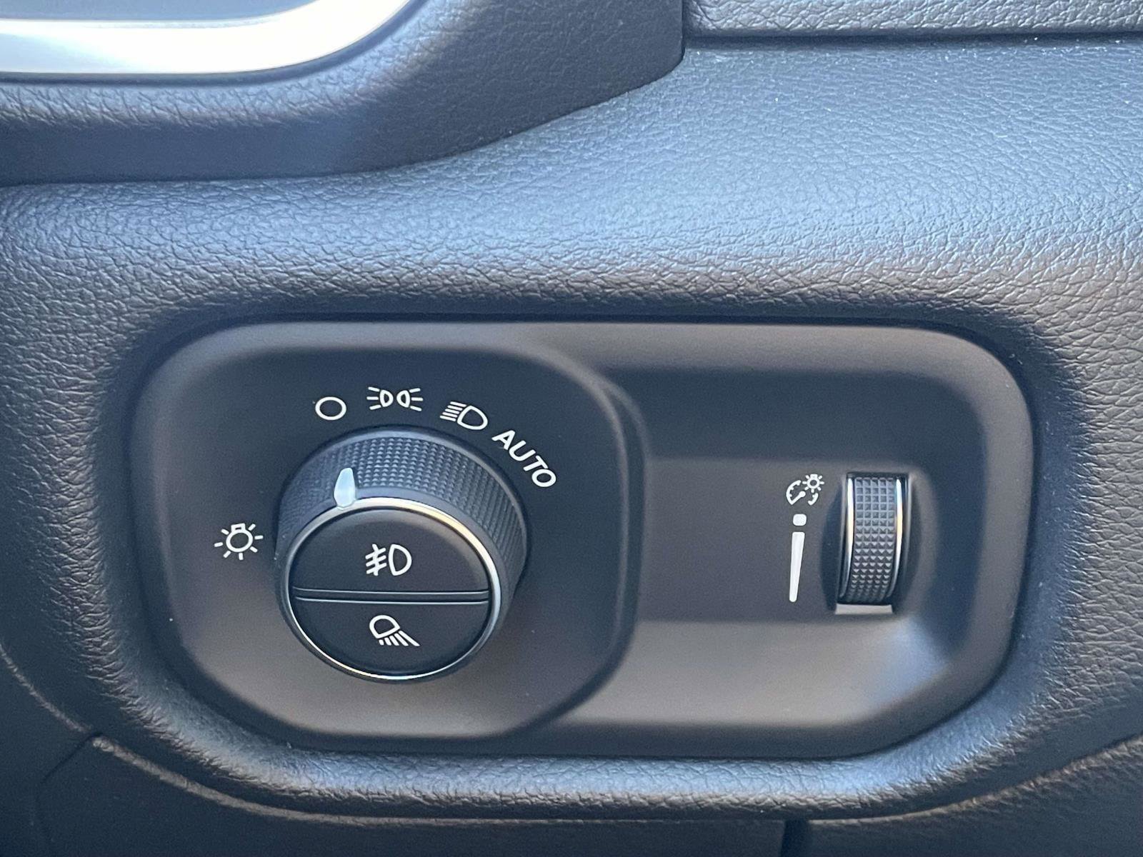 Used 2024 RAM 1500 Big Horn image 12