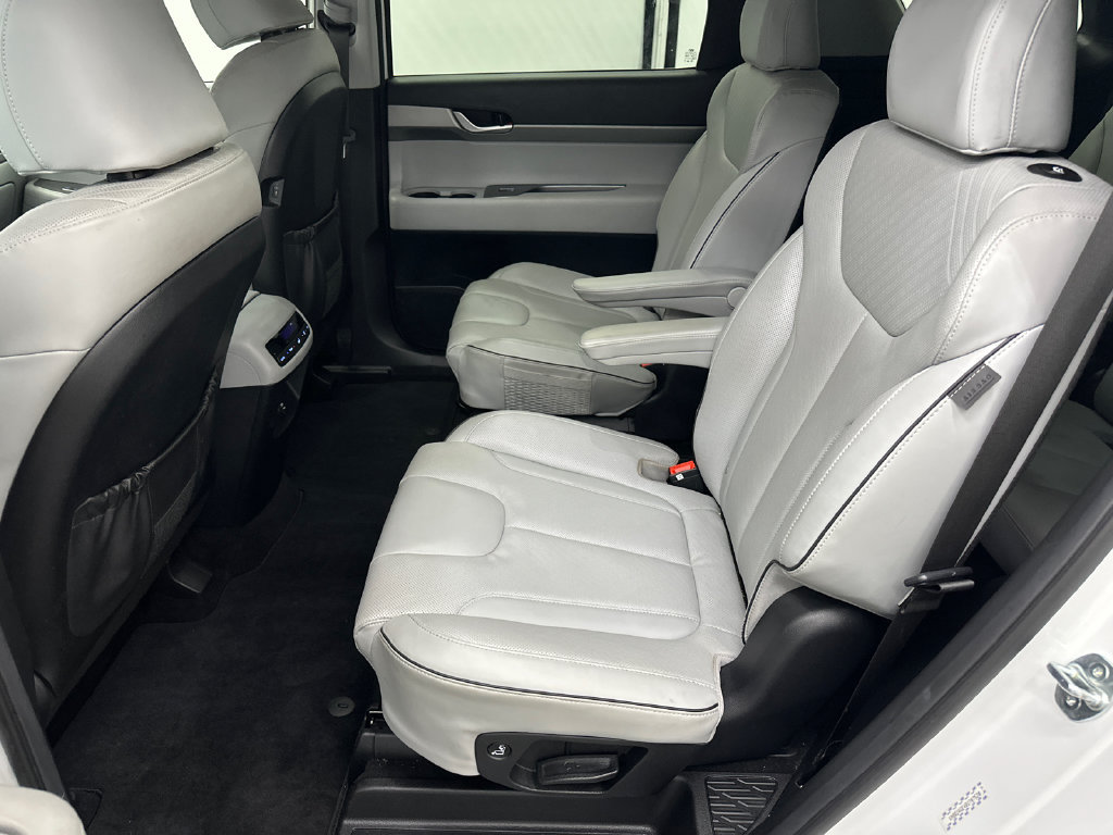 Used 2024 Hyundai Palisade SEL FWD image 23