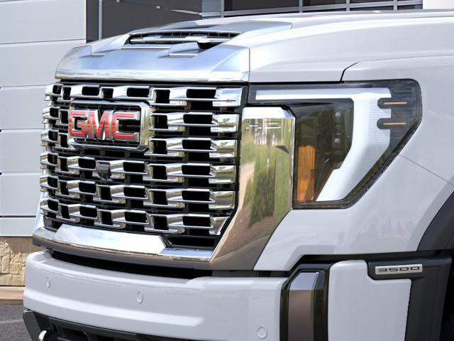 New 2026 GMC Sierra 3500 Denali w/ Denali Reserve Package AWD/4WD image 37