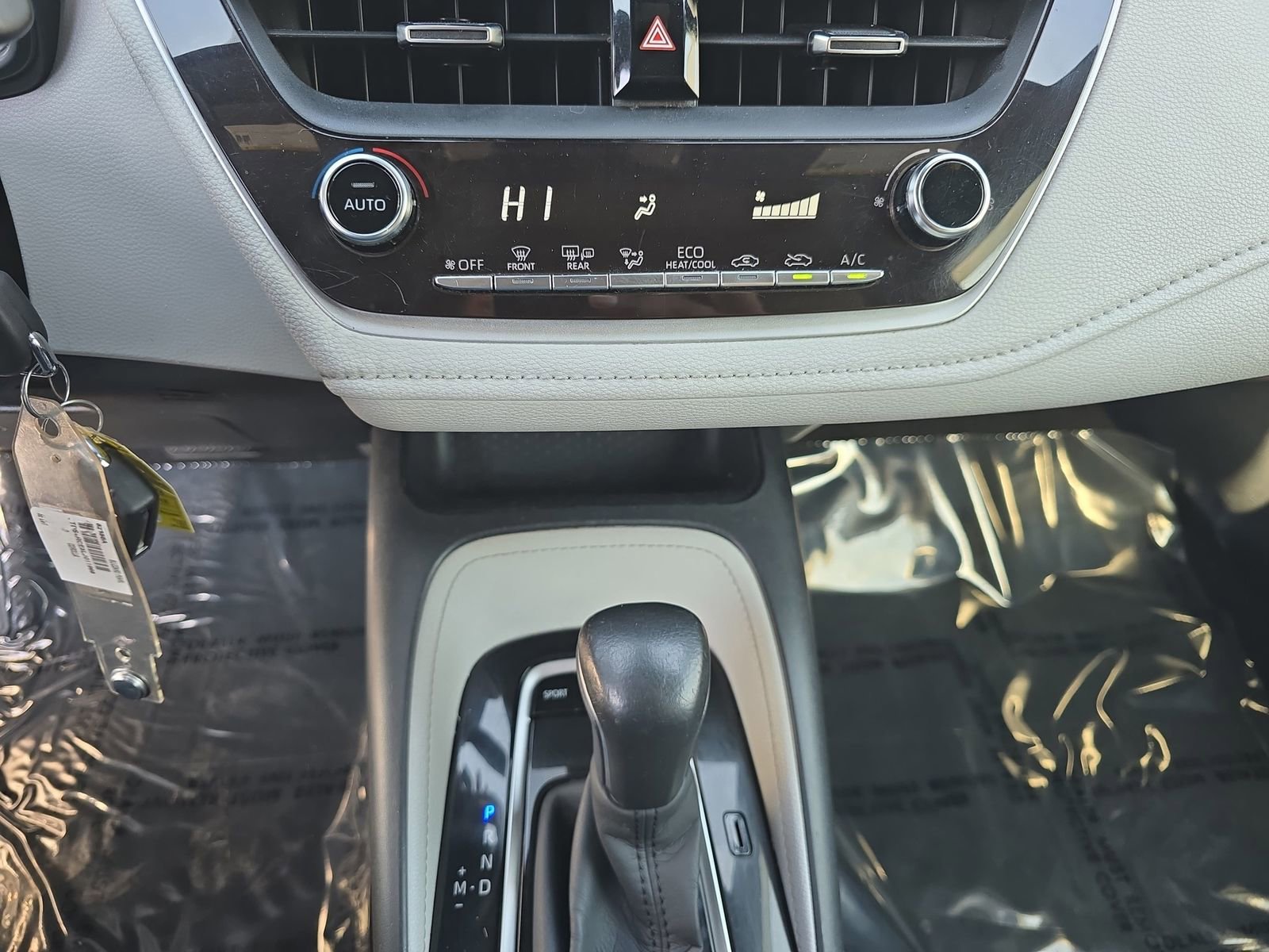 Used 2020 Toyota Corolla SE image 29