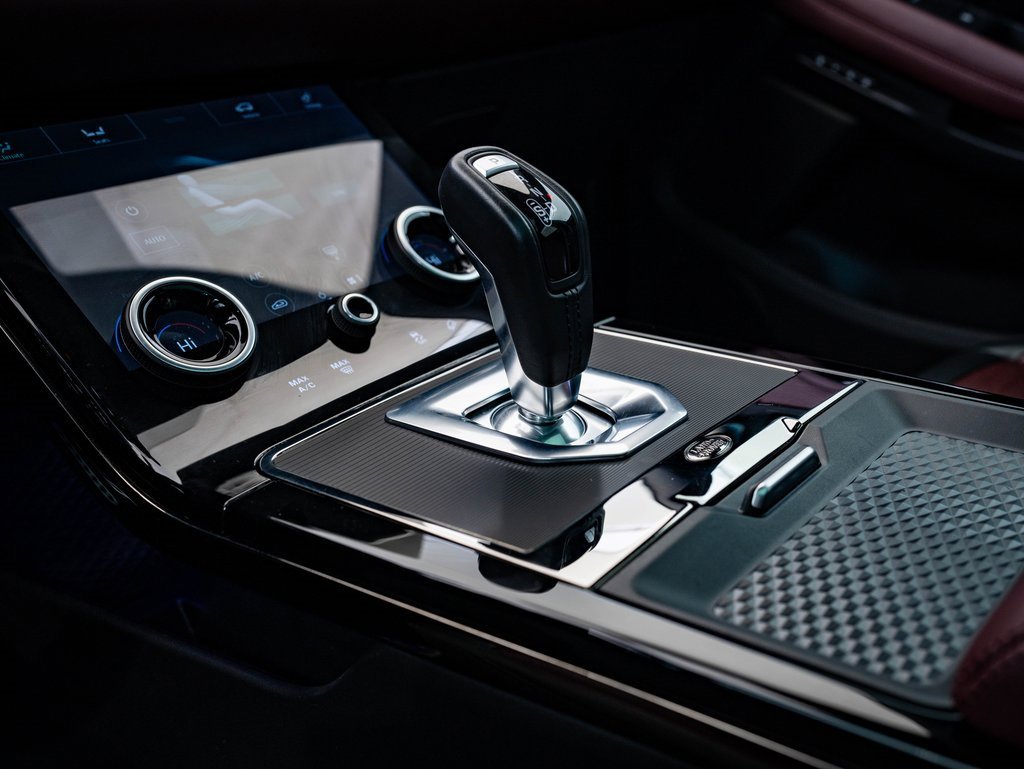 Used 2020 Land Rover Range Rover Evoque R-Dynamic HSE image 37