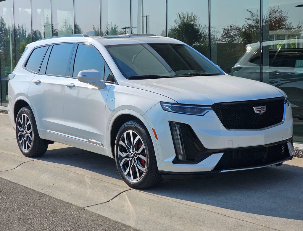 Certified 2023 Cadillac XT6 Sport w/ Platinum Package AWD/4WD image 7