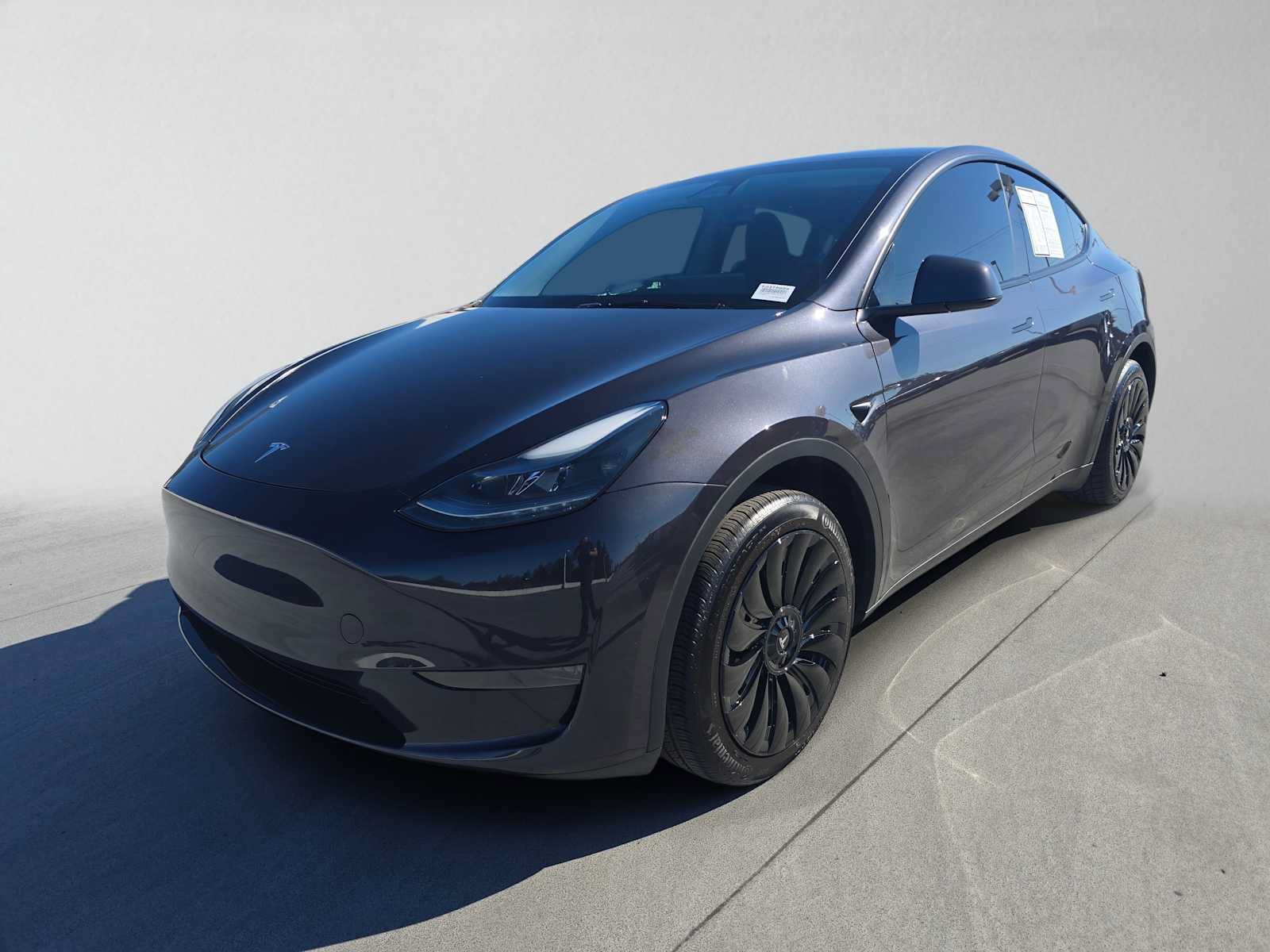Used 2025 Tesla Model Y Long Range RWD image 7