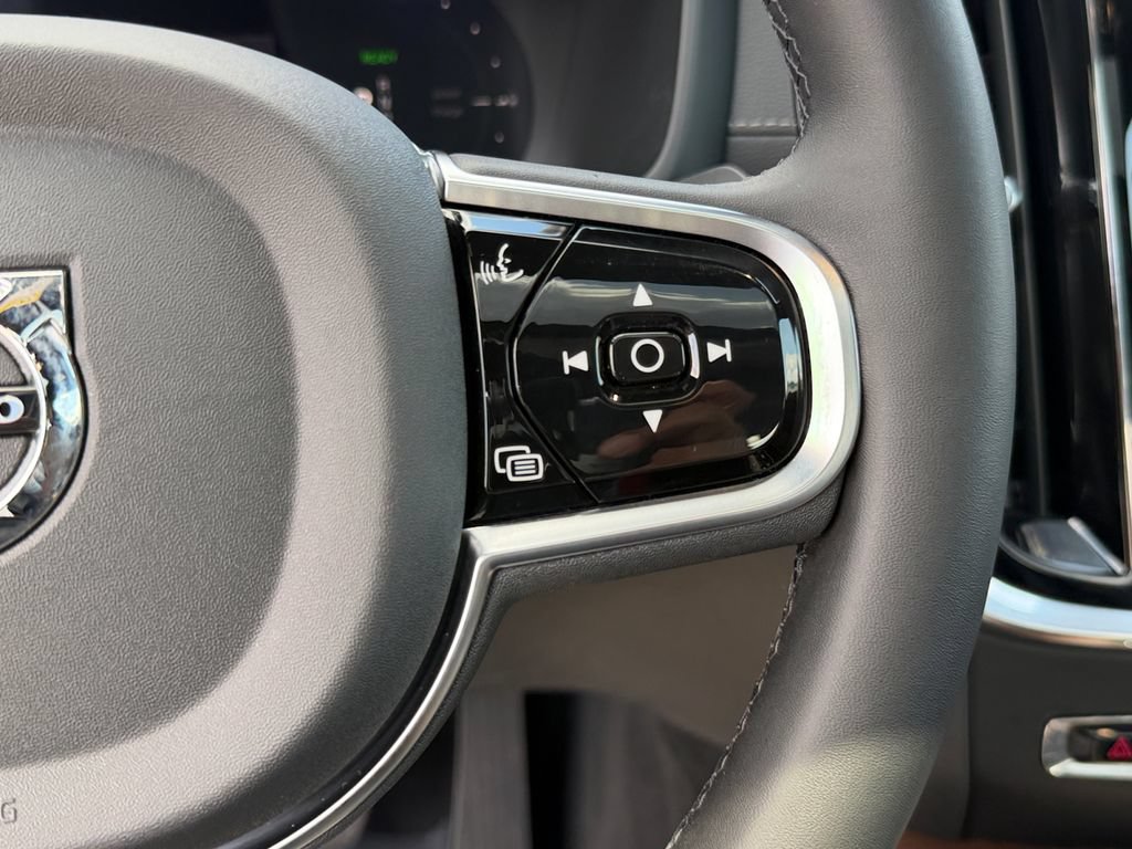 Certified 2024 Volvo S60 T8 Ultimate AWD/4WD image 19
