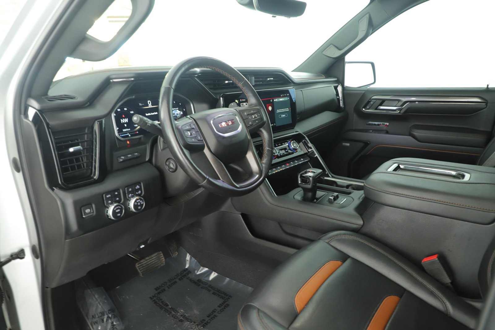 Used 2022 GMC Sierra 1500 AT4 w/ AT4 Premium Package AWD/4WD image 11
